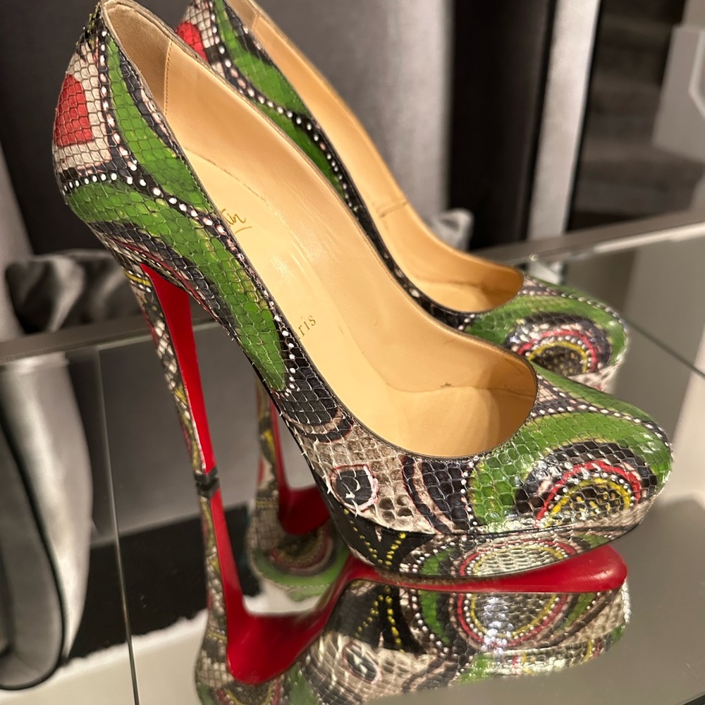 Christian Louboutin Bianca 140 Python Masai
Platform Heels US 9 EU 40 Rare Find